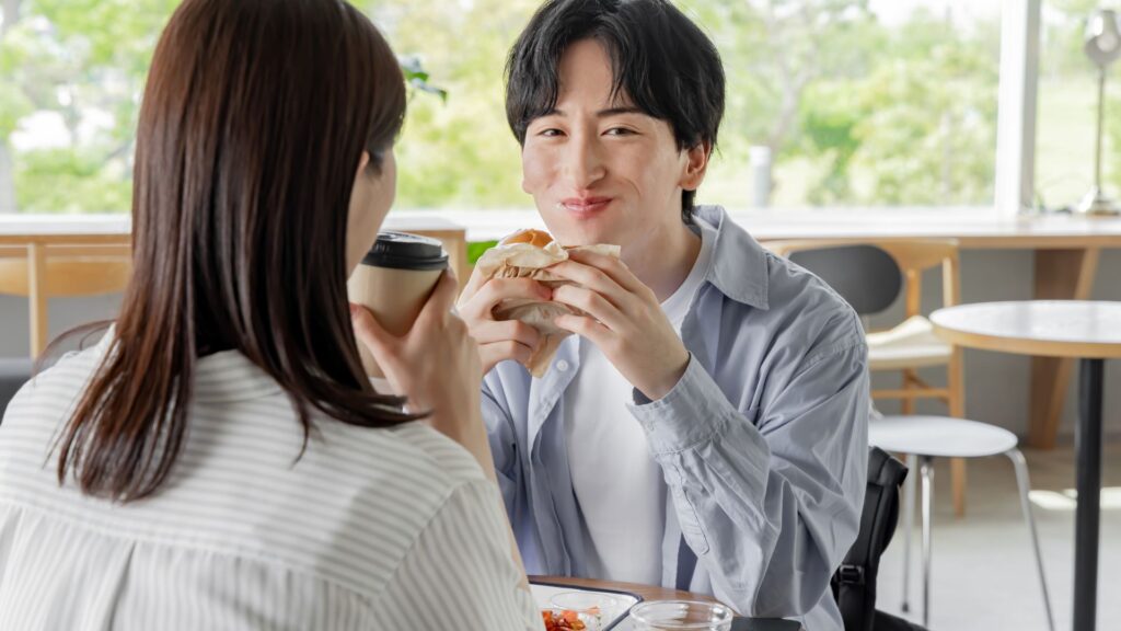 会話が続く&印象アップ!デート中の話し方とマナー
