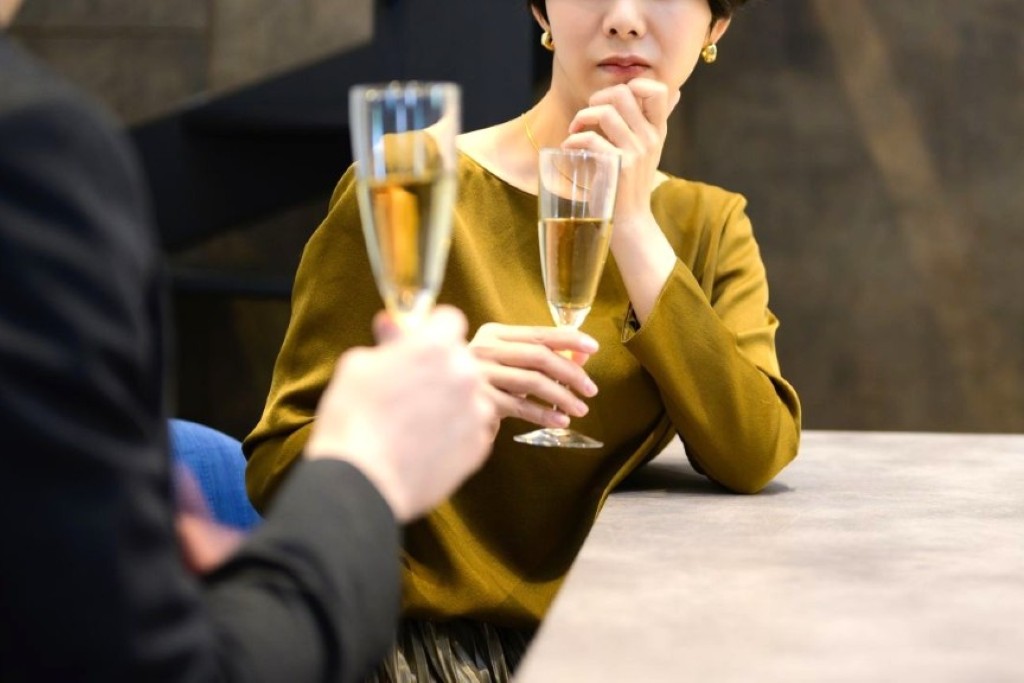 デート中に困る女性